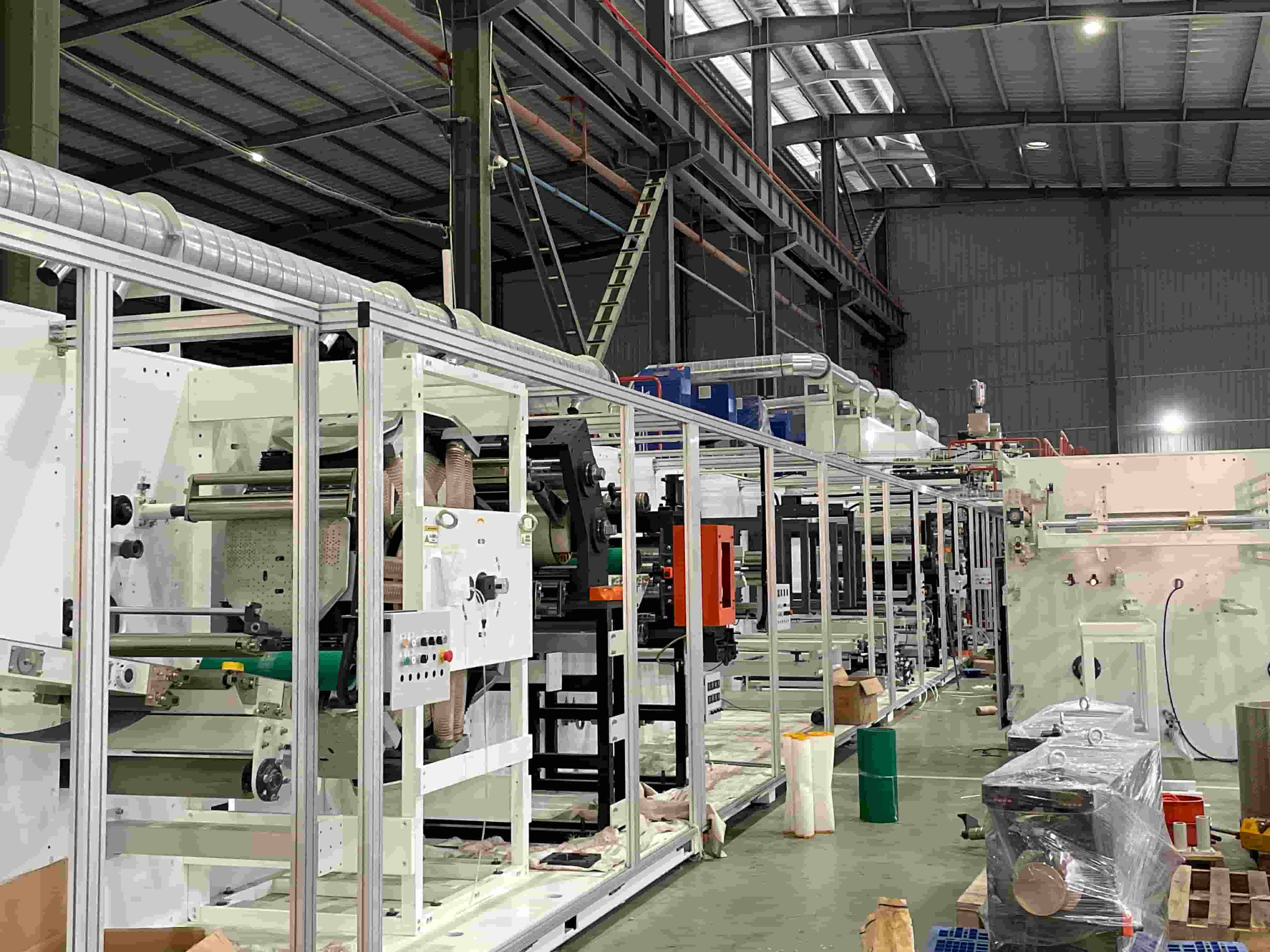 آلة حفاضات الأطفال المتقدمة التي تصنعها شركة First One Machinery